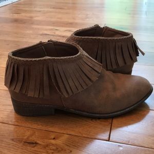 Stevies fringed ankle boots